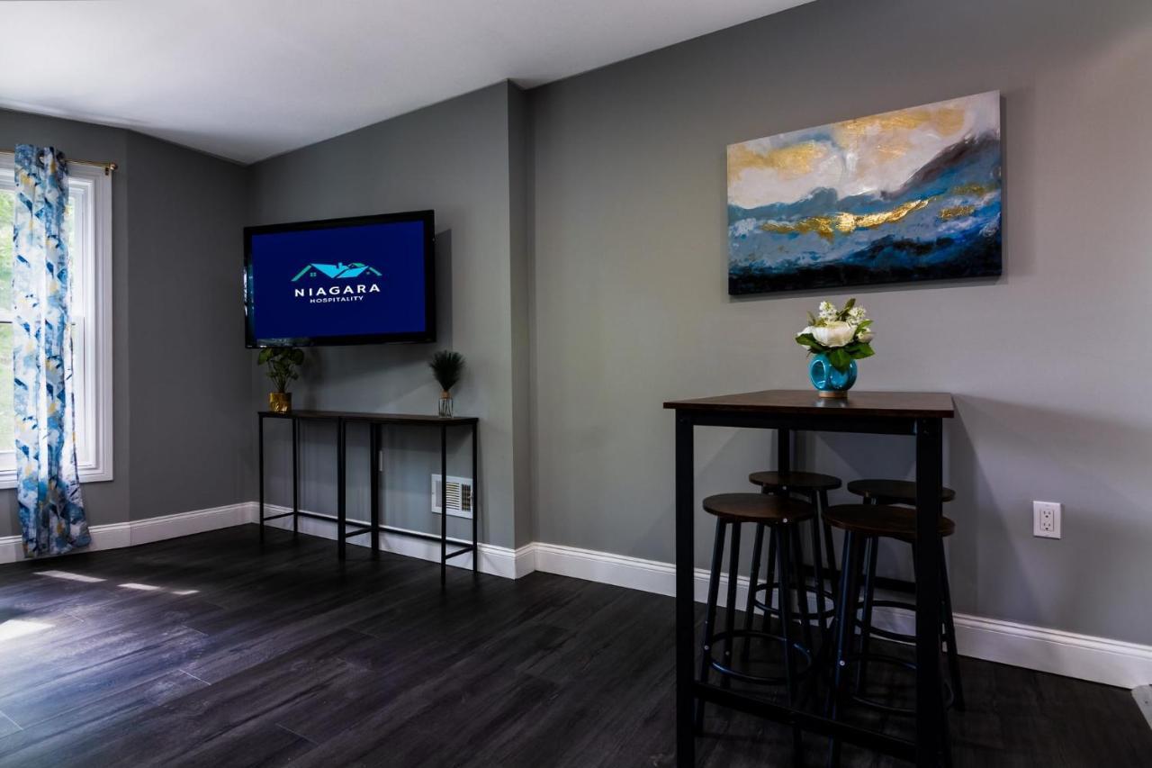 Quaint 1 Bedroom Sleeps 2-3, Near Niagara Falls